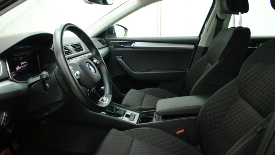SKODA Superb Superb 2.0 TDI SCR Ambition DSG