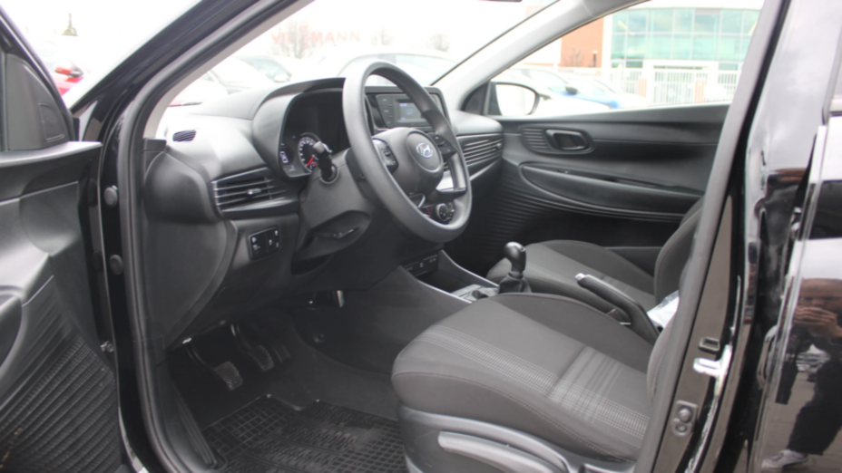 HYUNDAI i20 i20 1.2 Pure