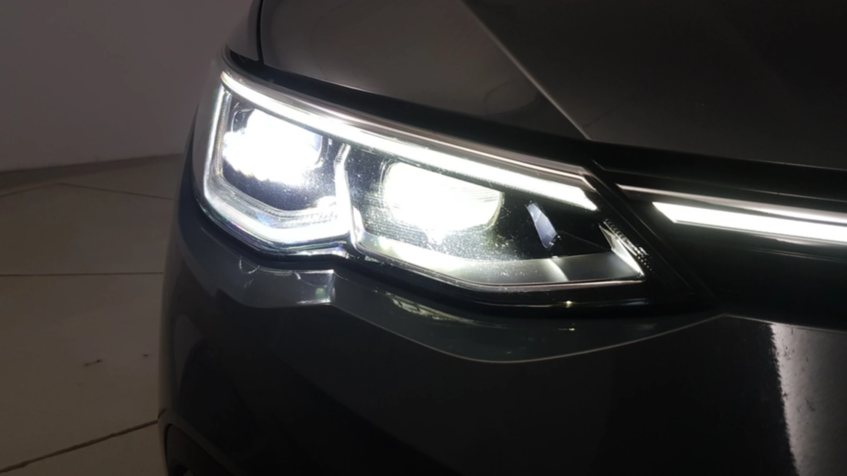 VOLKSWAGEN Golf Golf VIII 1.5 eTSI EVO Style DSG