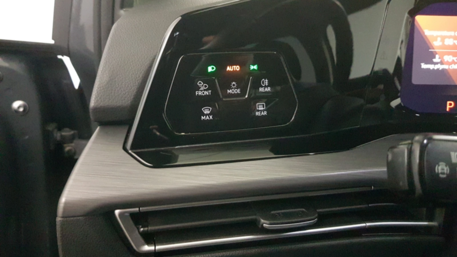 VOLKSWAGEN Golf Golf VIII 1.5 eTSI EVO Style DSG