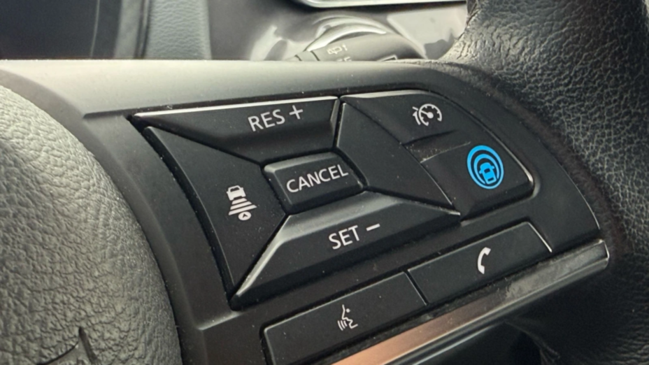 NISSAN Juke Juke 1.0 DIG-T N-Connecta