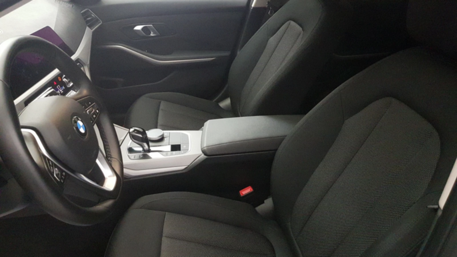 BMW Seria 3 320d xDrive mHEV Advantage aut