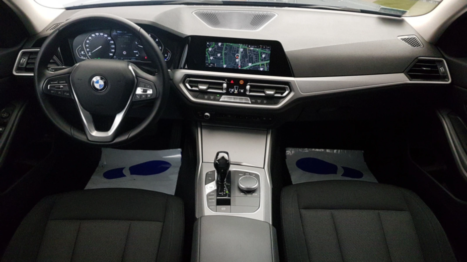 BMW Seria 3 320d xDrive mHEV Advantage aut