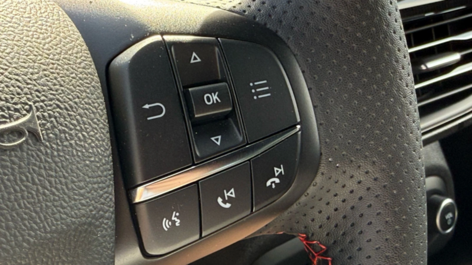 FORD Focus Focus 1.0 EcoBoost mHEV ST-Line X aut