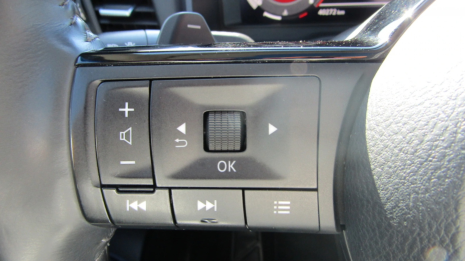NISSAN Qashqai Qashqai 1.3 DIG-T mHEV Premiere Edition Xtronic