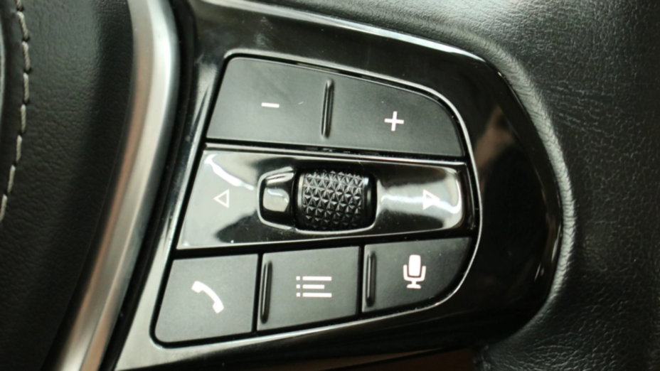 BMW Seria 5 520i mHEV aut