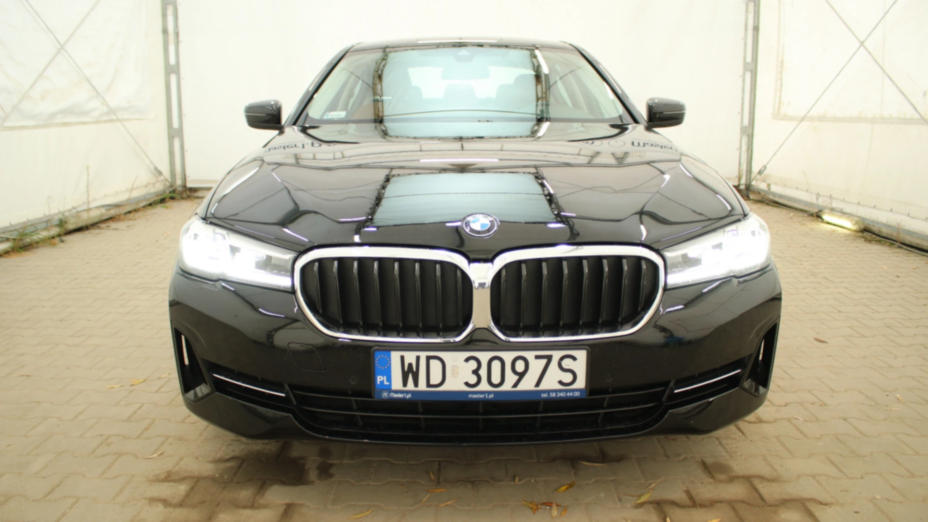 BMW Seria 5 520i mHEV aut