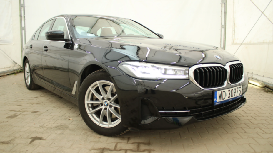 BMW Seria 5 520i mHEV aut
