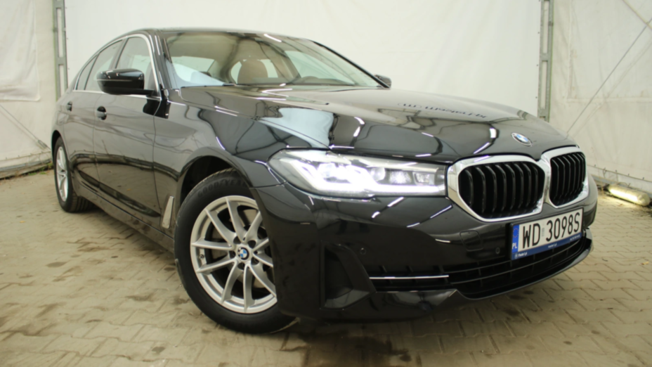 BMW Seria 5 520i mHEV aut