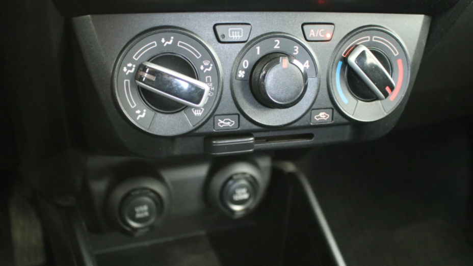 SUZUKI Swift Swift 1.2 Dualjet SHVS Premium CVT