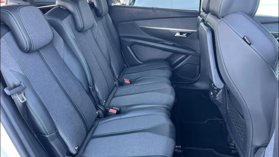 PEUGEOT 5008 5008 2.0 BlueHDi Allure Pack S&S EAT8
