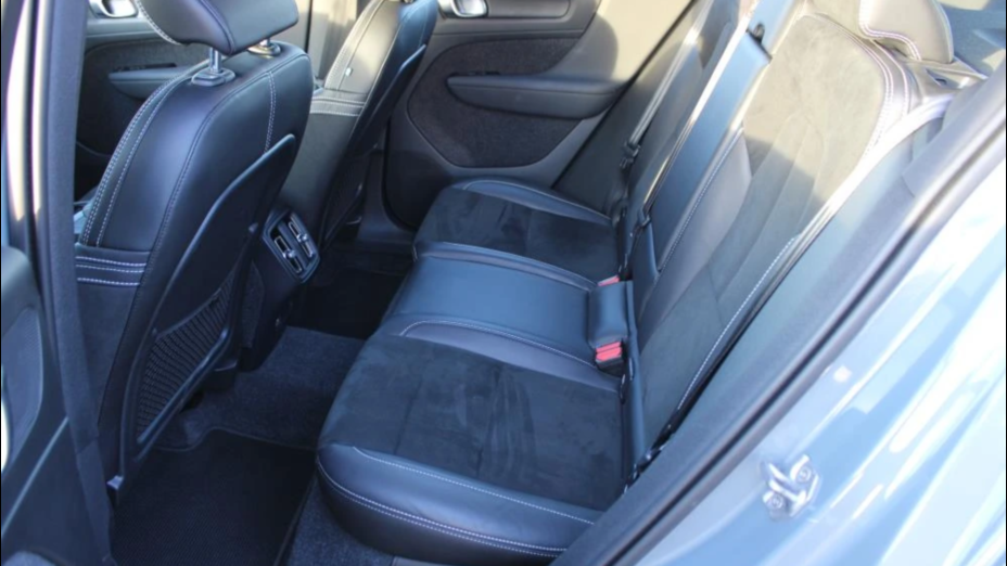 VOLVO XC40 XC40 B4 B R-Design aut