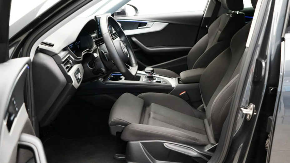 AUDI A4 A4 35 TFSI mHEV Advanced S tronic