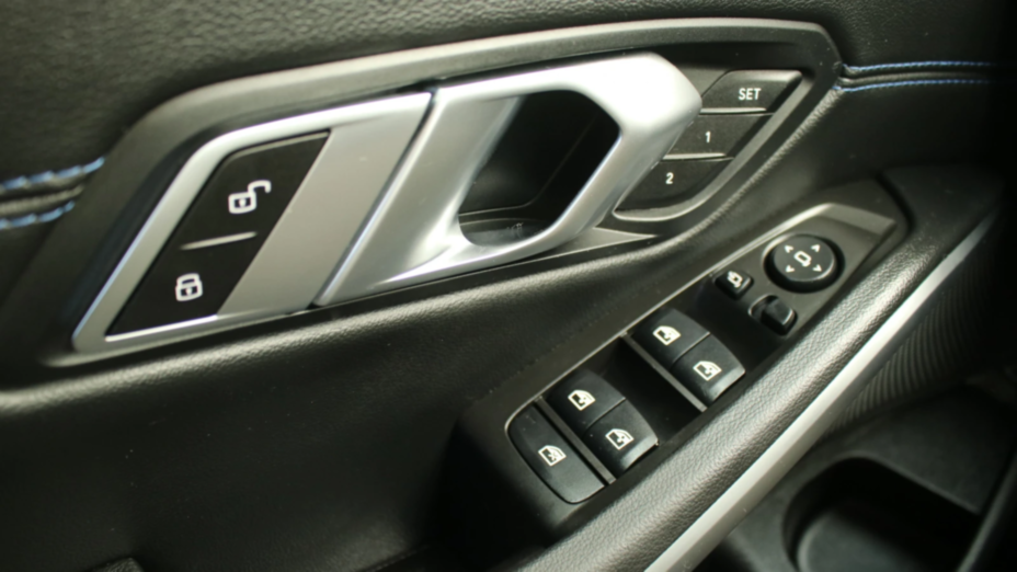 BMW Seria 3 318i M Sport aut