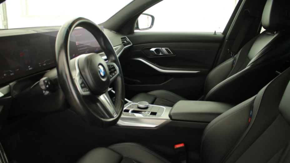 BMW Seria 3 318i M Sport aut