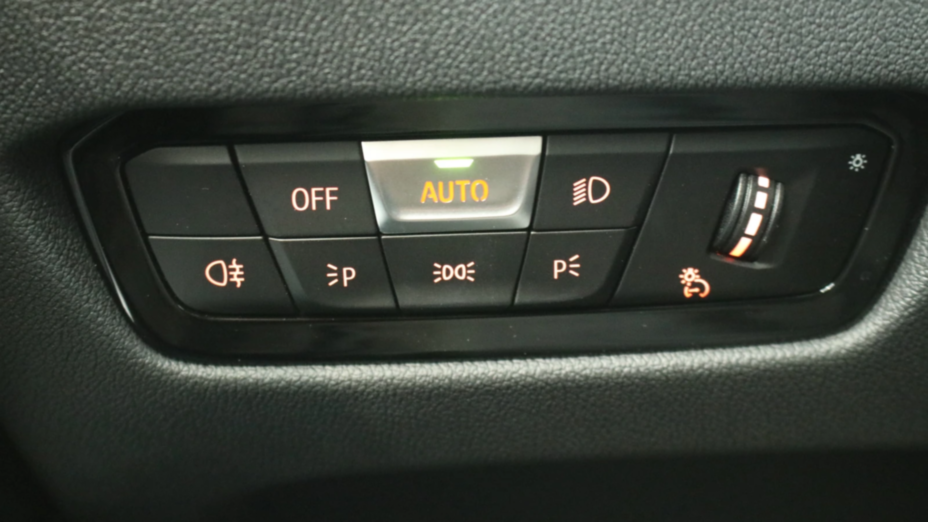 BMW Seria 3 318d mHEV M Sport aut
