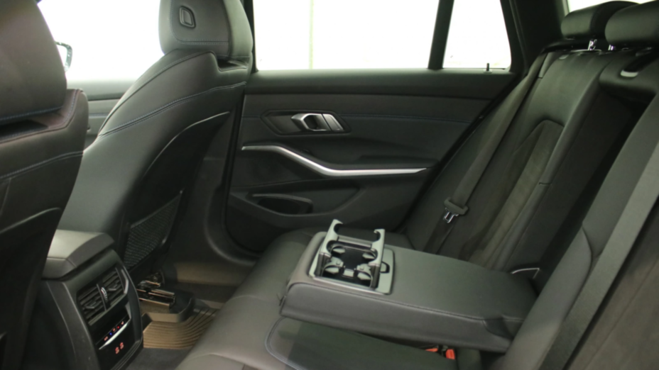 BMW Seria 3 318d mHEV M Sport aut