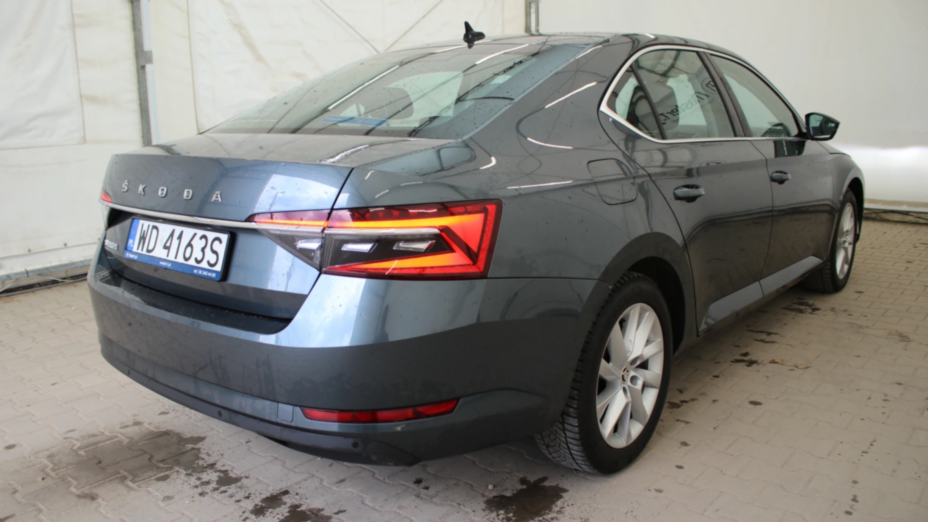 SKODA Superb Superb 2.0 TDI SCR Ambition DSG