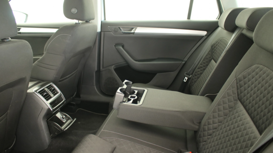 SKODA Superb Superb 2.0 TSI Ambition DSG