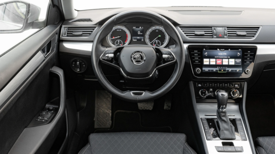SKODA Superb Superb 2.0 TSI Ambition DSG