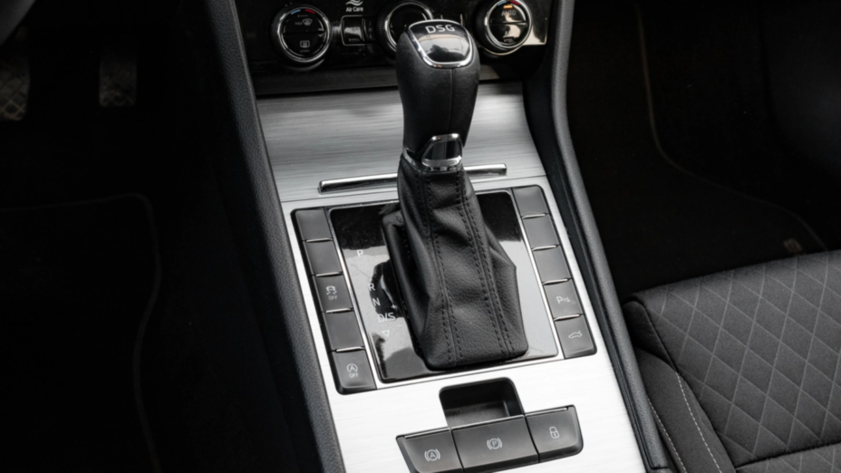 SKODA Superb Superb 2.0 TSI Ambition DSG