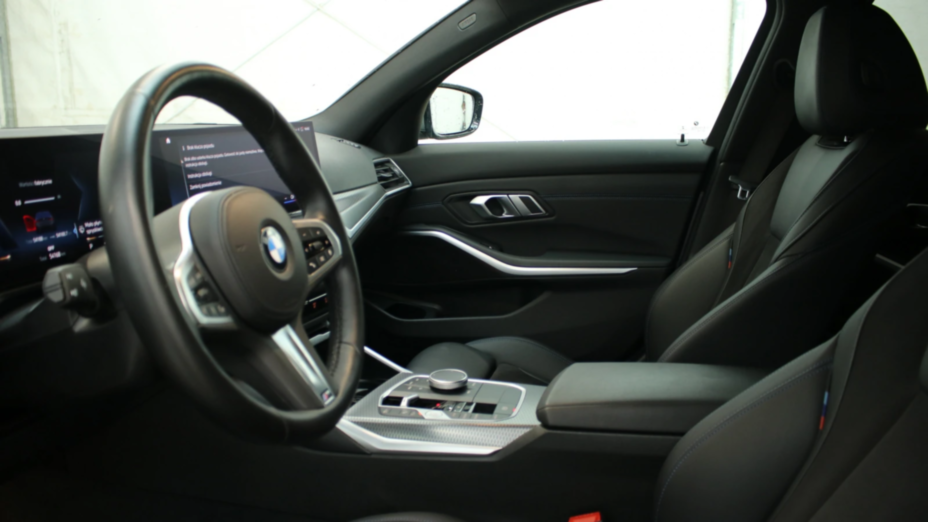 BMW Seria 3 318i M Sport aut