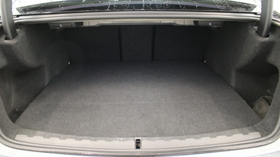 BMW Seria 3 318i M Sport aut
