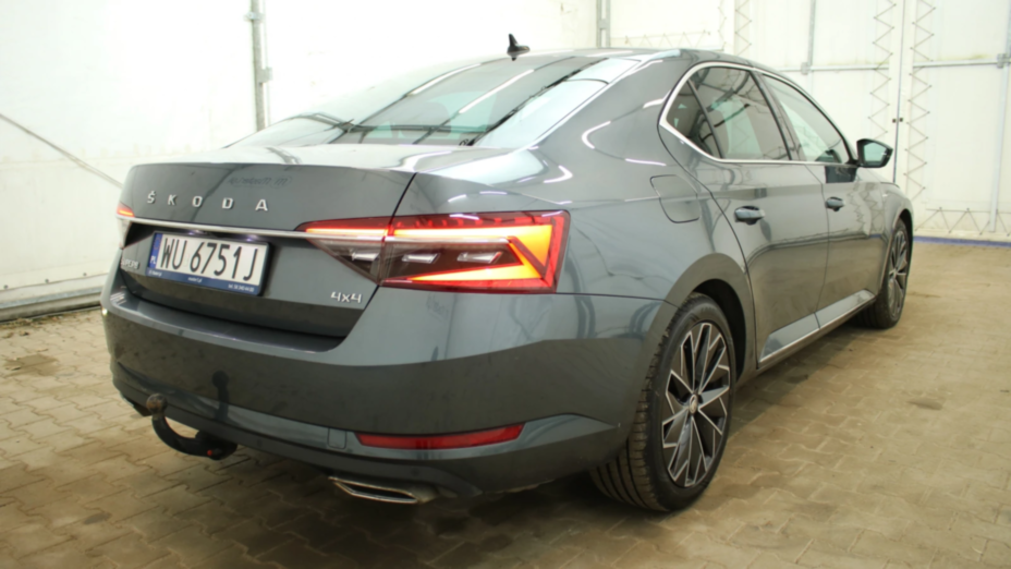 SKODA Superb Superb 2.0 TSI 4x4 L&K DSG