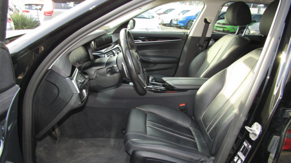 BMW Seria 5 520d xDrive mHEV Luxury Line sport-aut