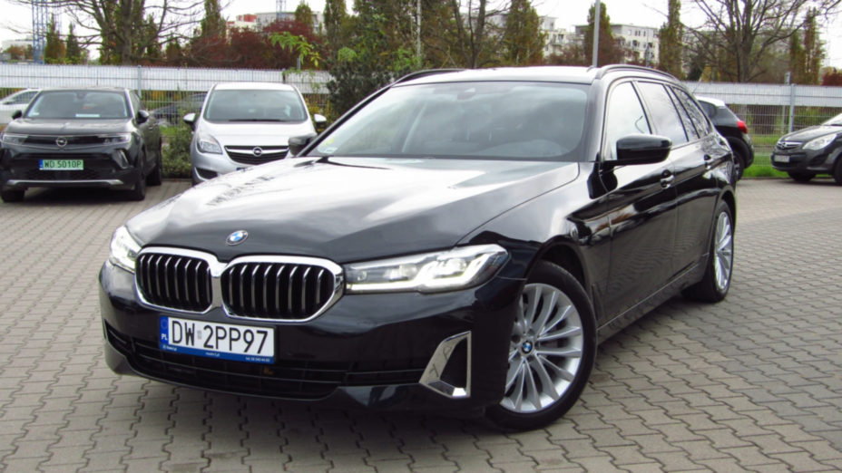 BMW Seria 5 520d xDrive mHEV Luxury Line sport-aut