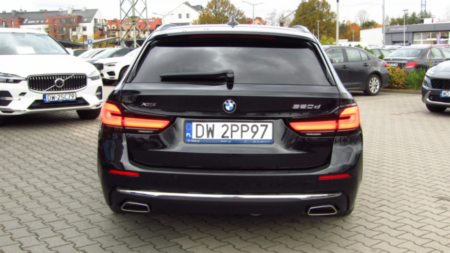BMW Seria 5 520d xDrive mHEV Luxury Line sport-aut