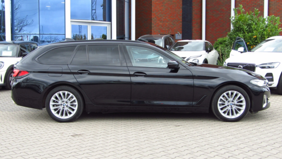 BMW Seria 5 520d xDrive mHEV Luxury Line sport-aut