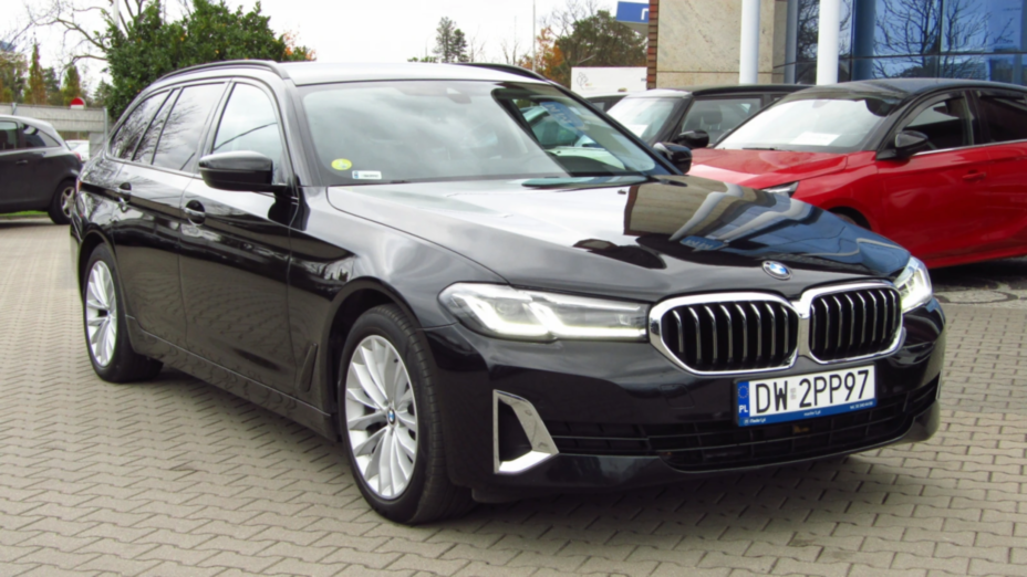 BMW Seria 5 520d xDrive mHEV Luxury Line sport-aut