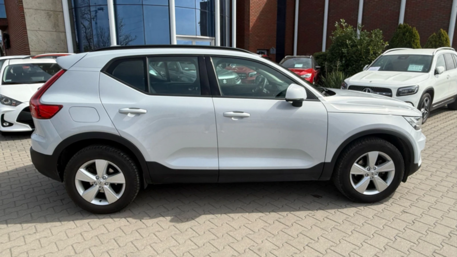 VOLVO XC40 XC40 T3 Momentum Core aut