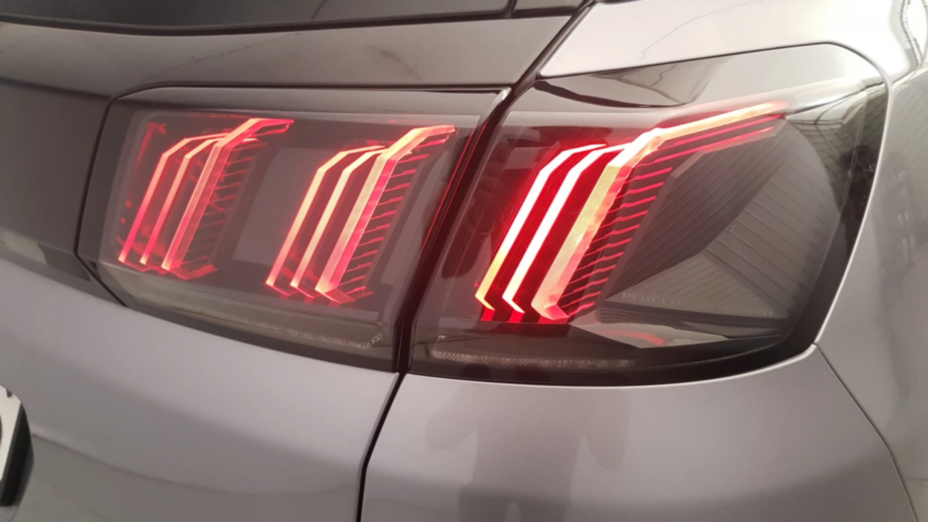 PEUGEOT 3008 3008 1.5 BlueHDi Active Pack S&S