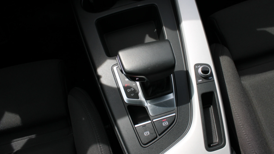 AUDI A4 A4 35 TFSI mHEV S tronic