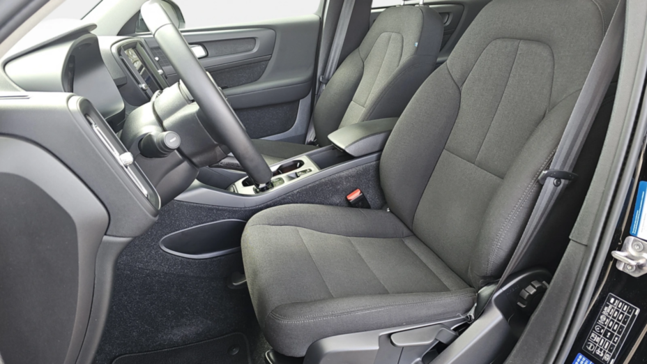 VOLVO XC40 XC40 T3 Momentum Core aut