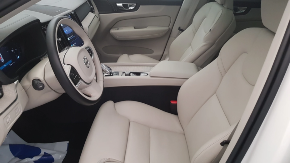 VOLVO XC60 XC60 B4 D AWD Inscription aut