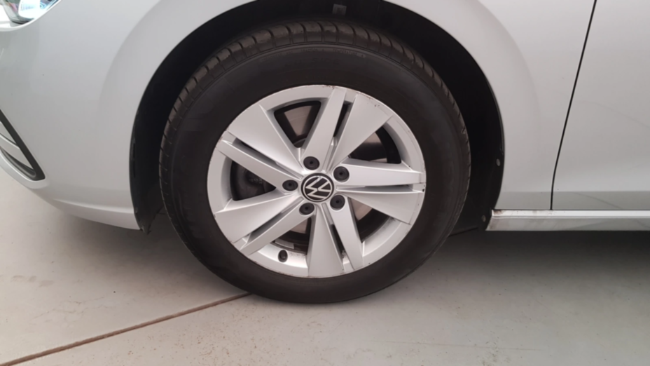 VOLKSWAGEN Golf Golf VIII 2.0 TDI Life