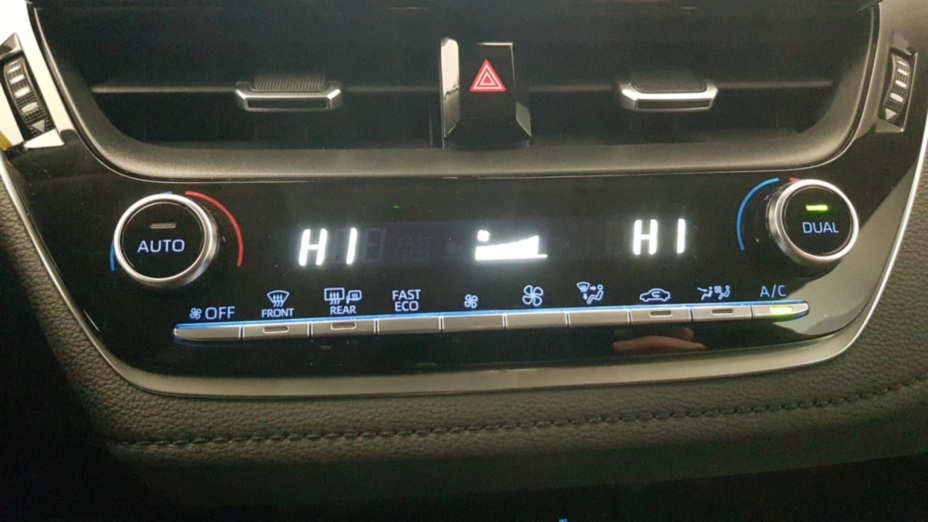 TOYOTA Corolla Corolla 1.5 Comfort