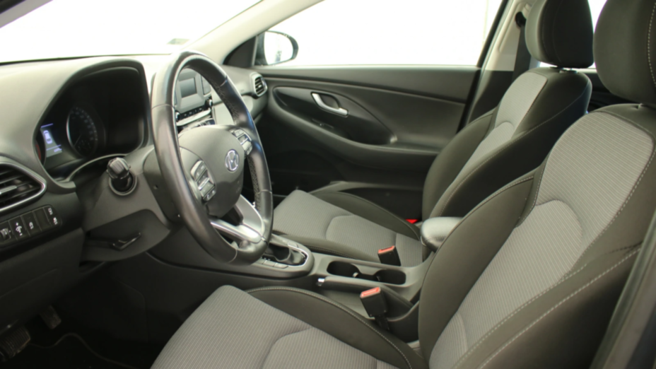 HYUNDAI i30 i30 1.0 T-GDI Classic + DCT