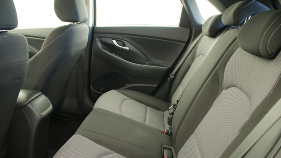 HYUNDAI i30 i30 1.0 T-GDI Classic + DCT