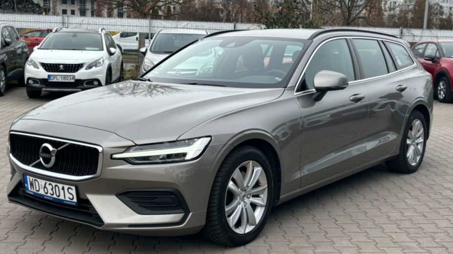 VOLVO V60 V60 B4 D Momentum Pro aut