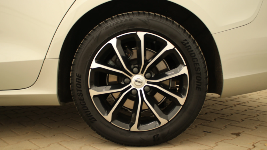 VOLVO V60 V60 B4 D Momentum Pro aut