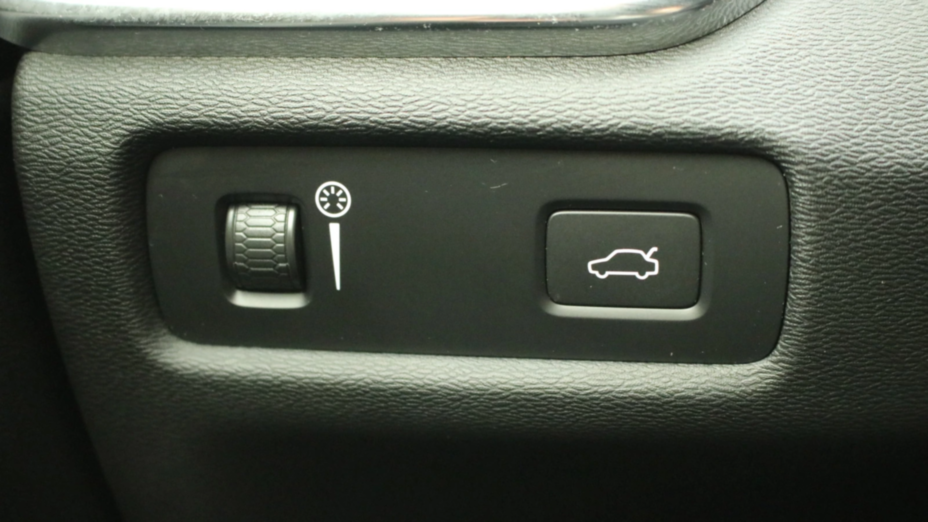 VOLVO V60 V60 B4 D Momentum Pro aut