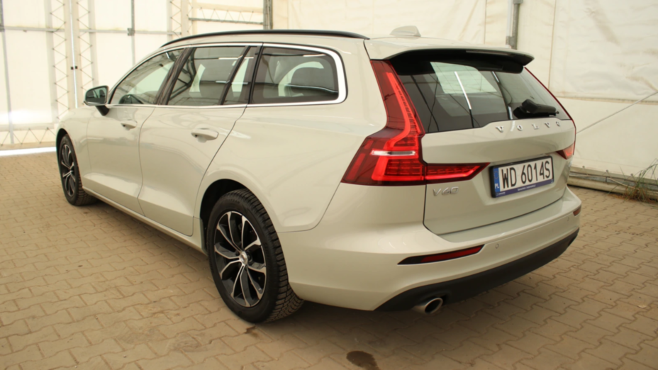 VOLVO V60 V60 B4 D Momentum Pro aut