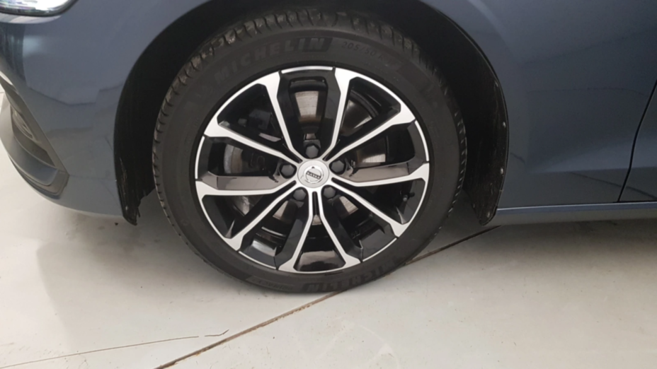 VOLVO V60 V60 B4 D Momentum Pro aut
