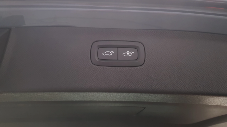 VOLVO XC90 XC90 T8 AWD Plug-In Hybrid Plus Dark 7os aut