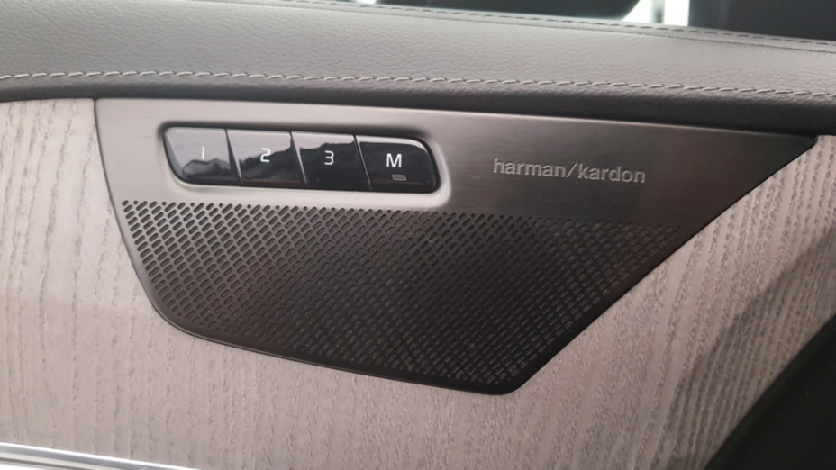 VOLVO XC90 XC90 T8 AWD Plug-In Hybrid Plus Dark 7os aut