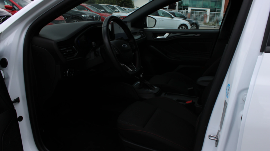 FORD Focus Focus 1.0 EcoBoost mHEV ST-Line X aut